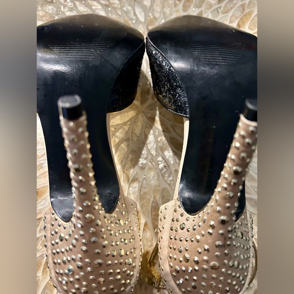 Carlos Santana Gaia Black and Gold Shimmer Studded Heels - Picture 3 of 8